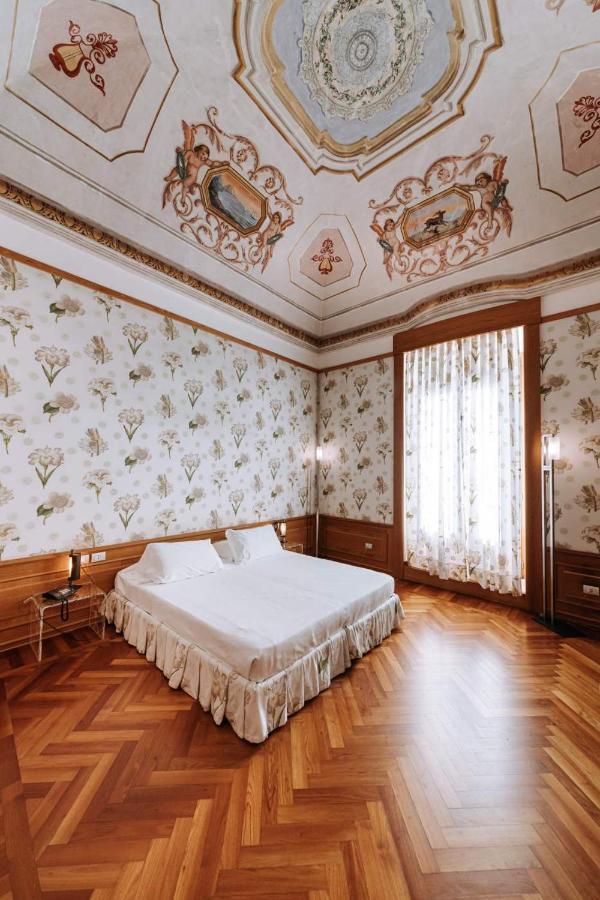 ホテル Santa Rosa Relais ノーチ エクステリア 写真